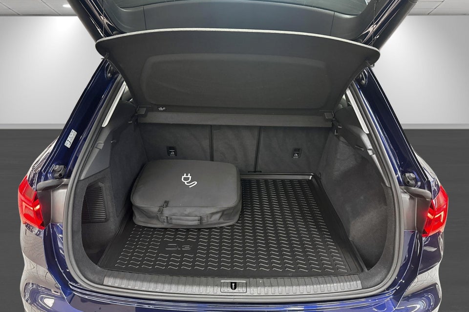 Audi Q3 45 TFSi e Attitude plus S-tr. 5d