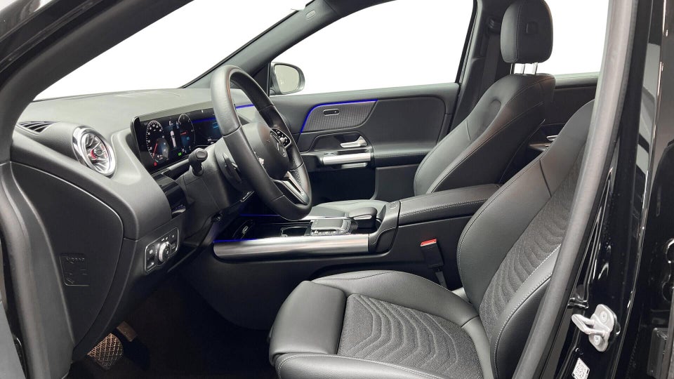 Mercedes EQA250+ Progressive 5d