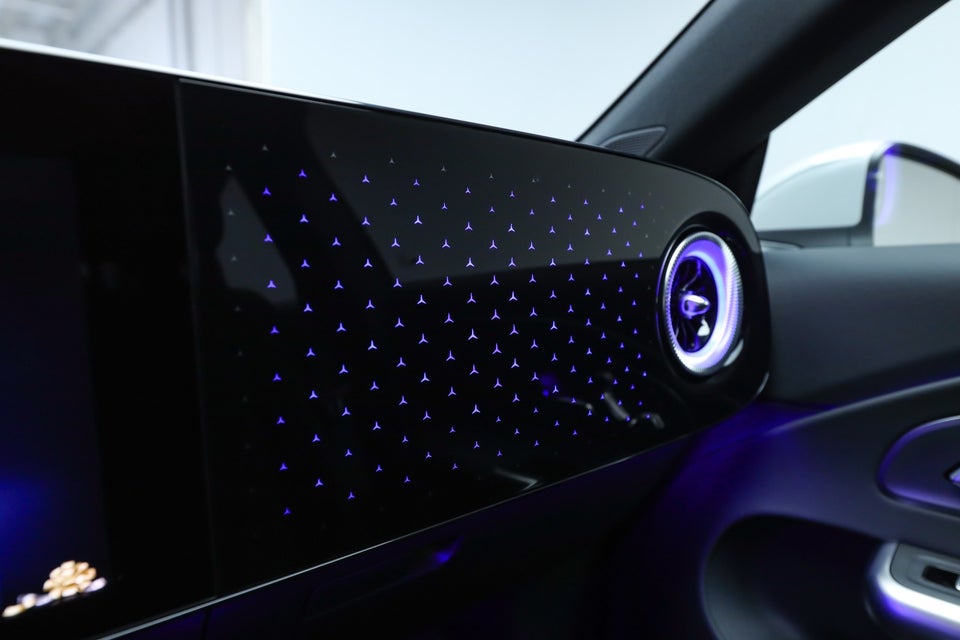 Mercedes CLA250+ EQ Progressive 4d