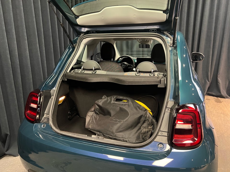 Fiat 500e 42 Icon 3d