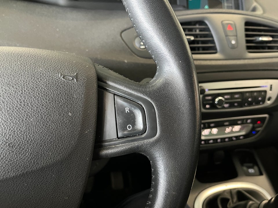 Renault Grand Scenic III 1,5 dCi 110 Limited 7prs 5d