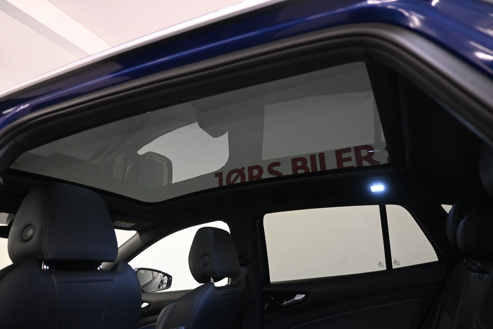 VW ID.4 77 Family Performance 5d