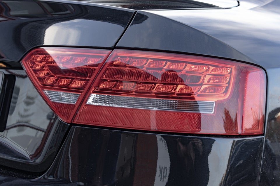 Audi S5 4,2 FSi Coupé quattro 2d