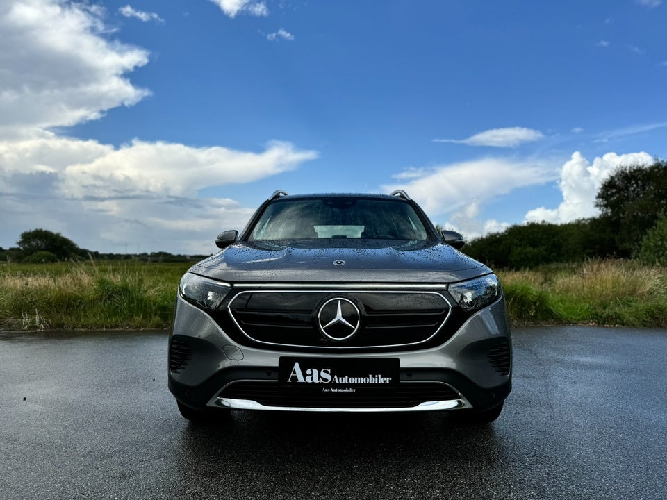 Mercedes EQB300 Progressive 4Matic 5d