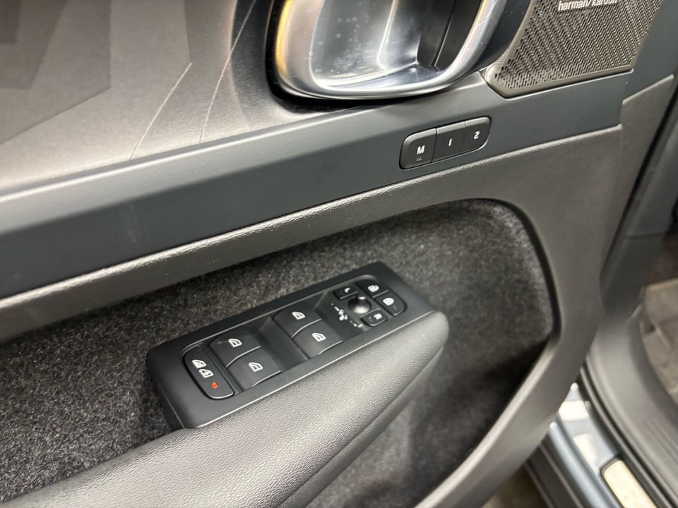 Volvo XC40 P8 ReCharge Twin Ultimate 5d
