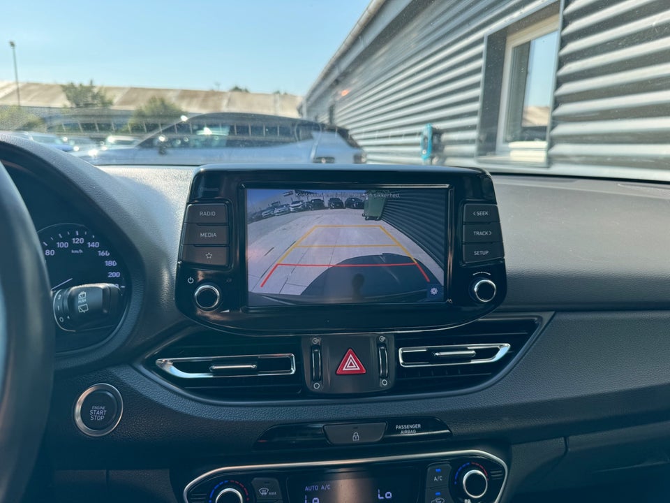 Hyundai i30 1,0 T-GDi Essential stc. 5d