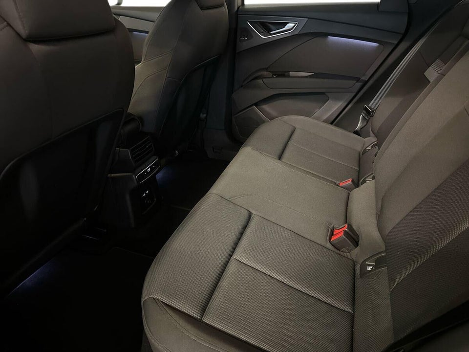 Audi Q4 e-tron 40 Attitude 5d