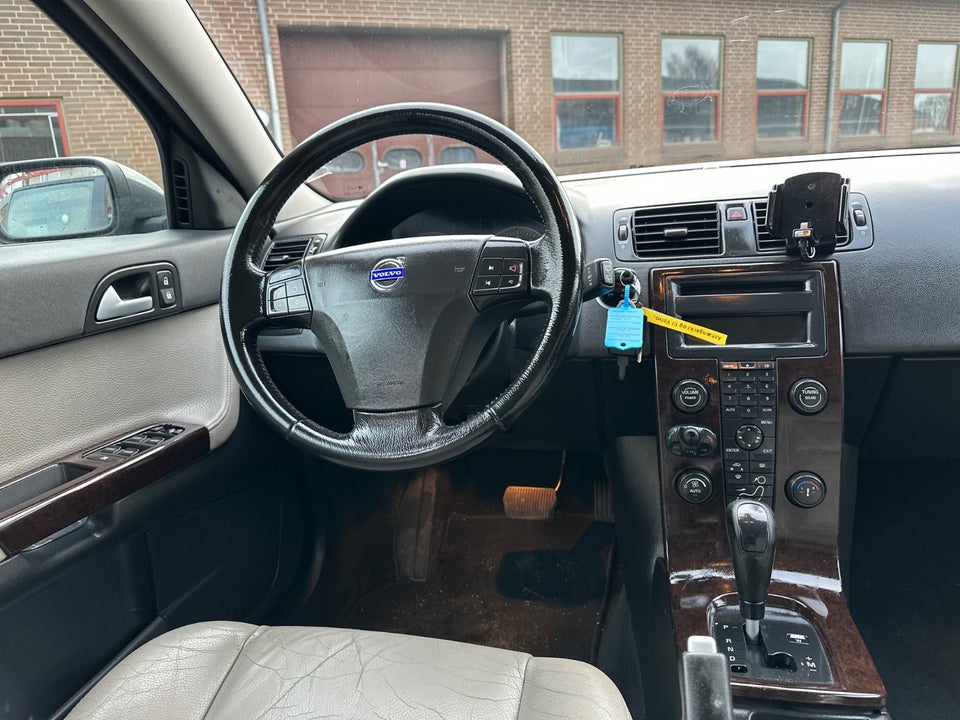 Volvo V50 2,4i Summum aut. 5d