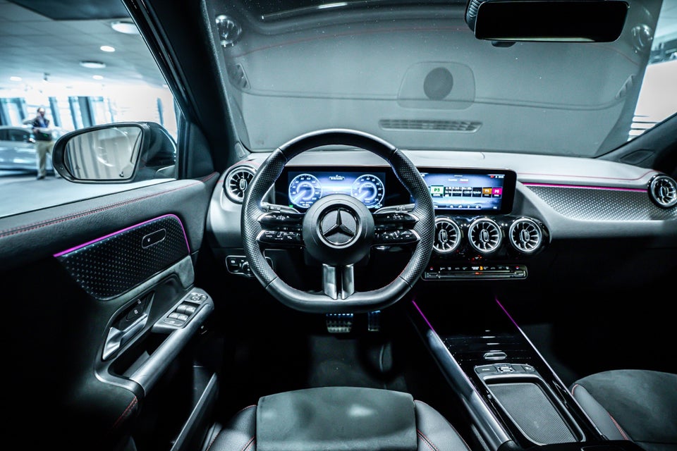 Mercedes EQA350 AMG Advance Plus 4Matic 5d