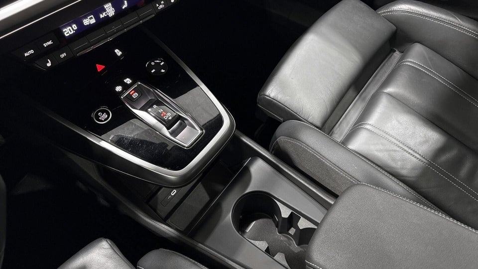 Audi Q4 e-tron 40 Attitude 5d