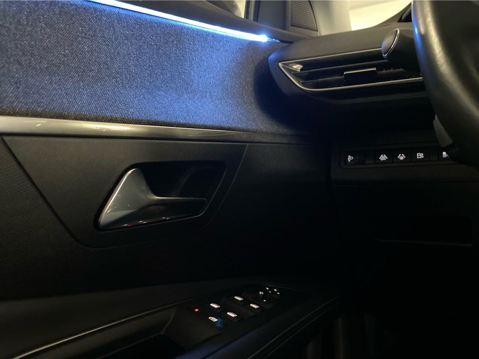 Peugeot 3008 1,6 Hybrid Allure Pack EAT8 5d