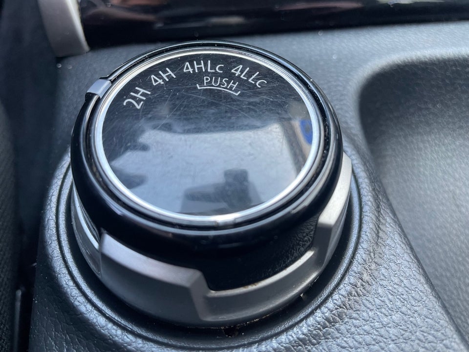 Mitsubishi L200 2,4 DI-D 181 Instyle Db.Kab aut. 4d