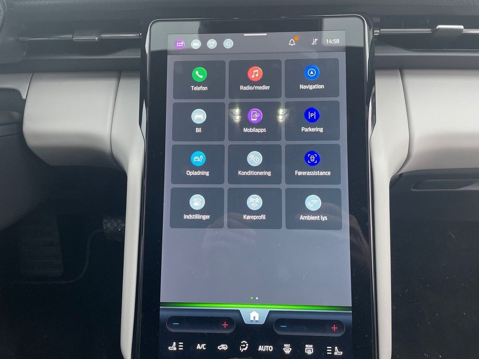 Ford Capri 82 Premium Extended Range 5d