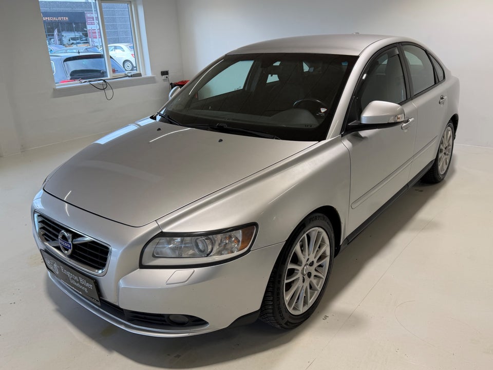 Volvo S40 1,6 D2 115 4d