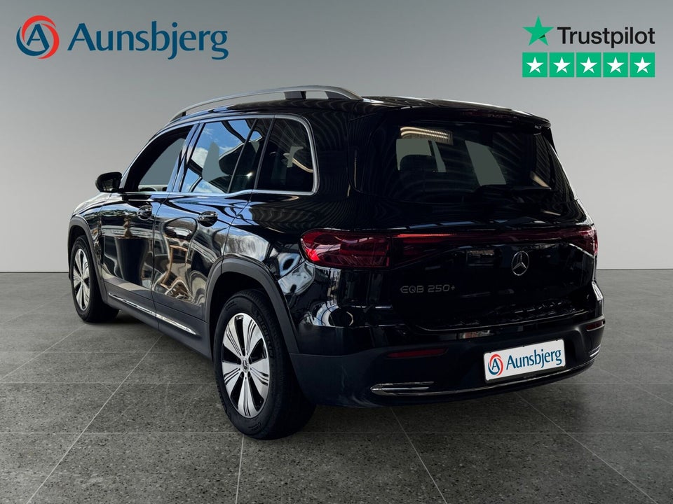 Mercedes EQB250+ Progressive 5d