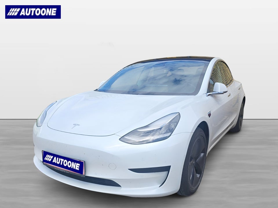 Tesla Model 3 Standard Range+ RWD 4d