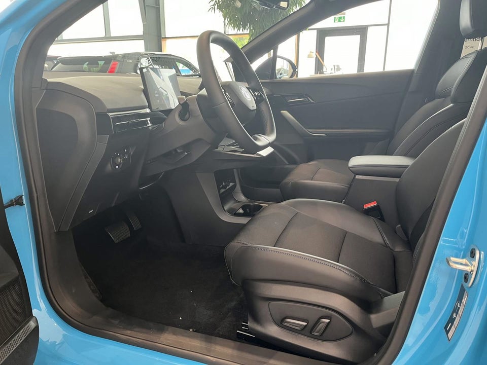 MG 4 77 Luxury Extended Range 5d