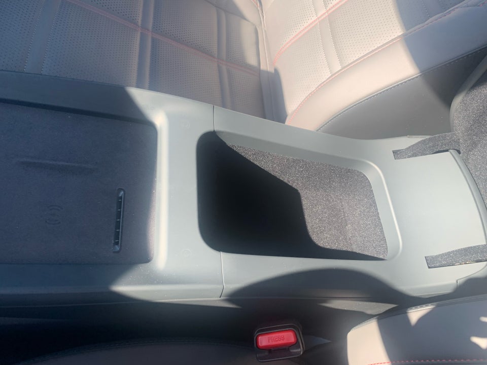 Hongqi EH7 111 Exclusive 4d