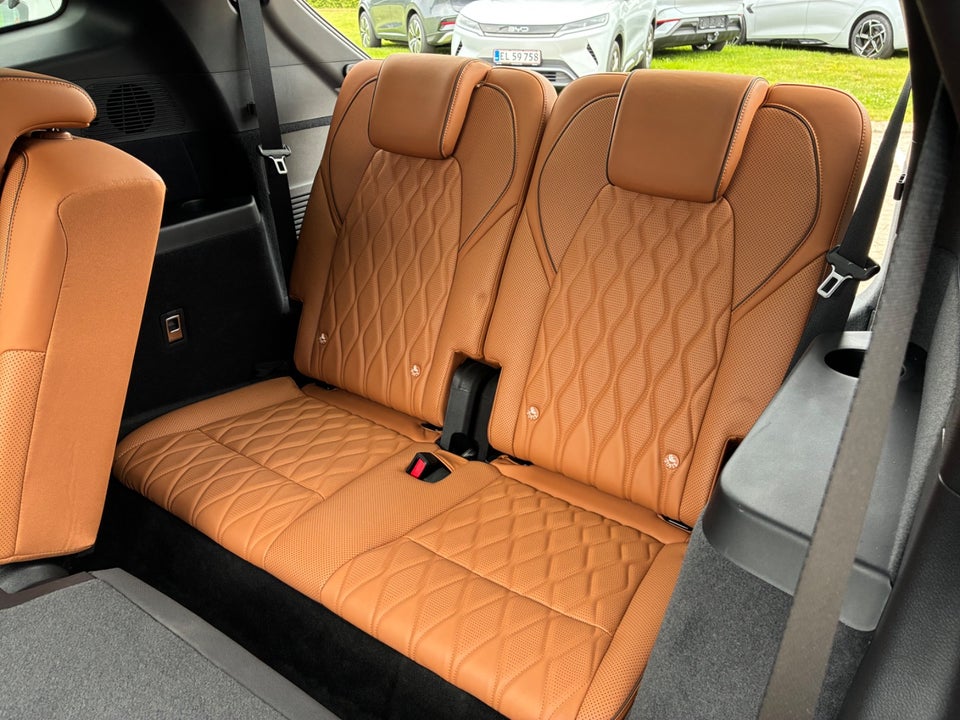 BYD Tang 109 Flagship AWD 7prs 5d