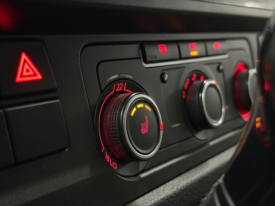 VW Transporter 2,0 TDi 180 Kassevogn DSG lang