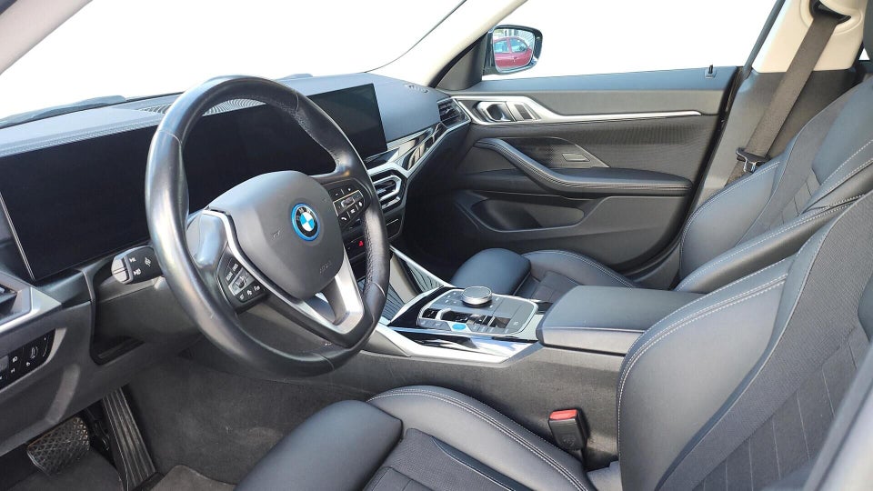 BMW i4 eDrive40 Charged 5d