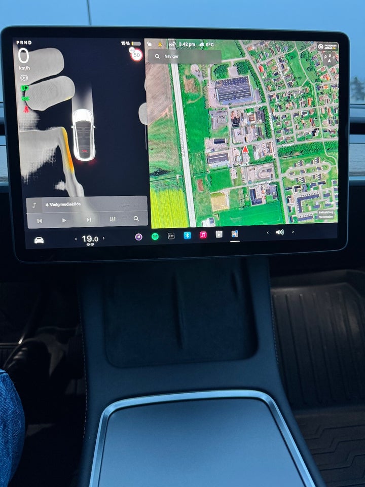 Tesla Model Y RWD 5d