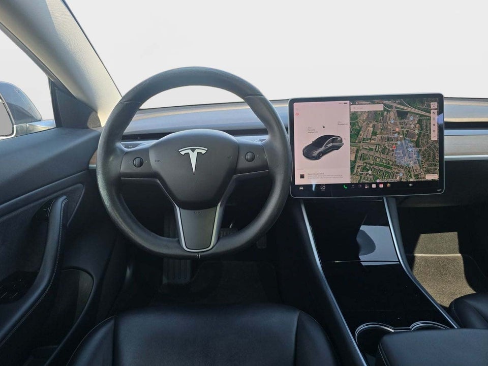 Tesla Model 3 Long Range AWD 4d