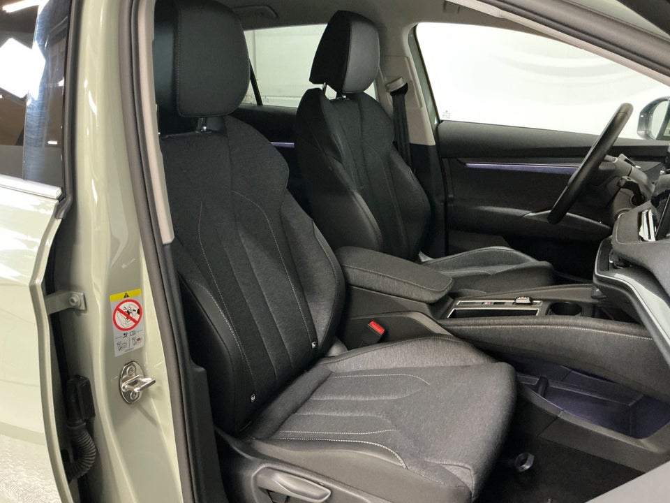 Skoda Elroq 60 iV Loft 5d