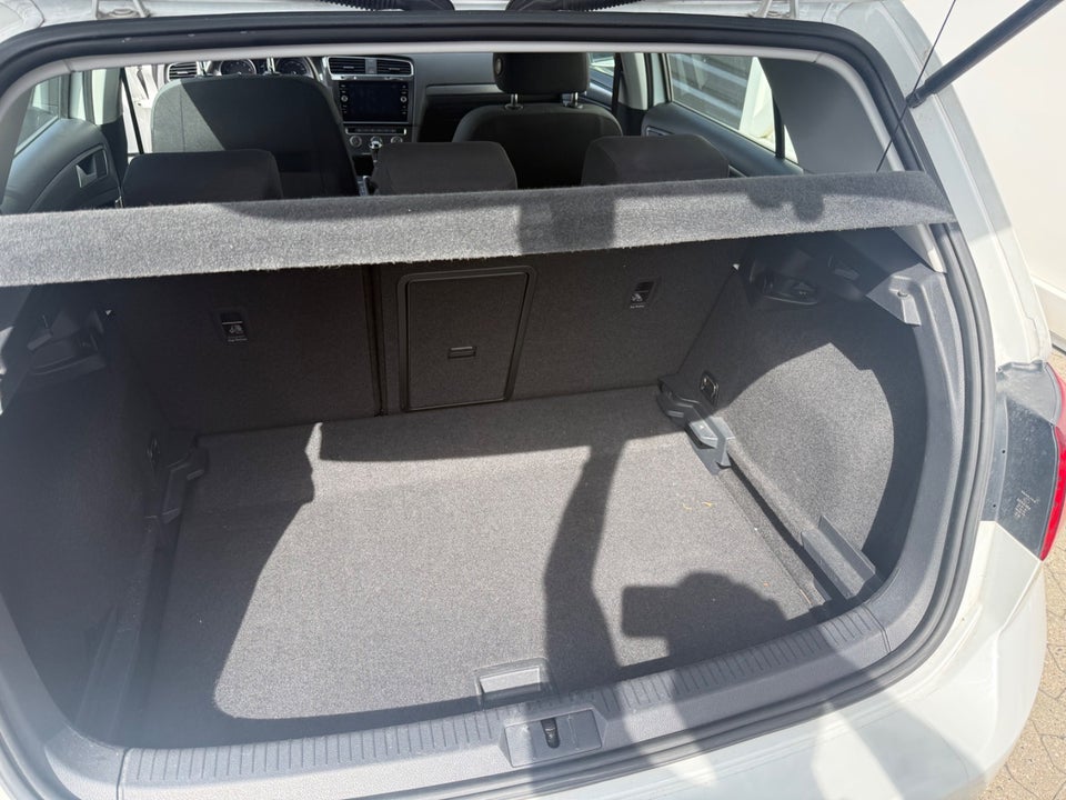 VW Golf VII 1,0 TSi 110 Comfortline 5d
