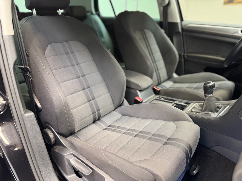 VW Golf VII 1,6 TDi 110 Edition 40 BM 5d