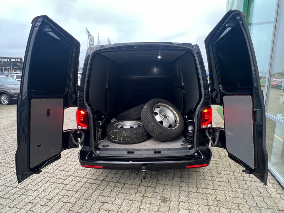 VW Transporter 2,0 TDi 204 Kassevogn DSG lang