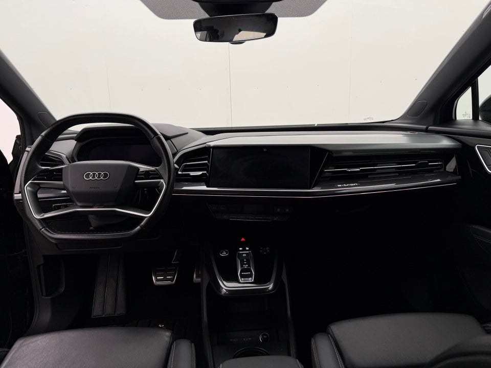 Audi Q4 e-tron 40 S-line 5d
