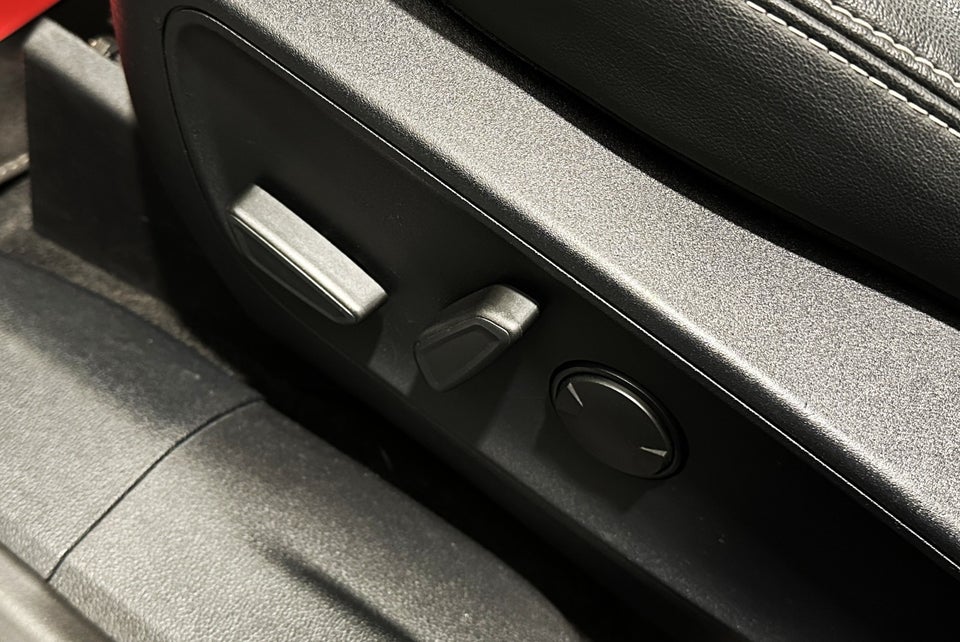 Ford Kuga 2,5 PHEV Vignale CVT 5d