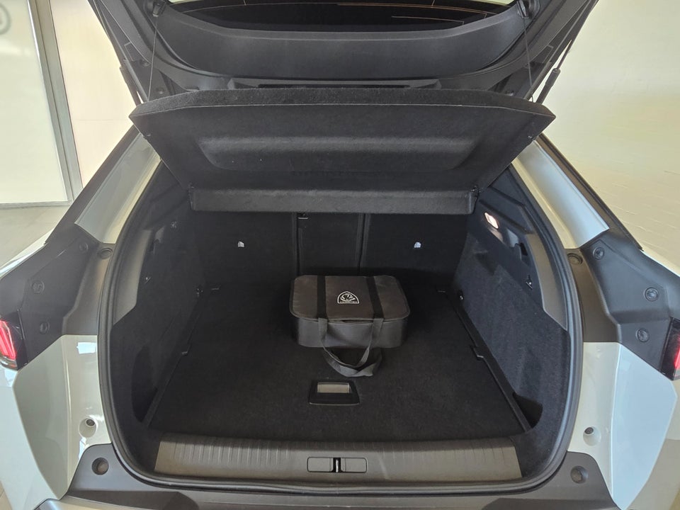 Peugeot e-3008 77 Allure 5d