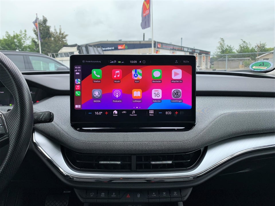 Skoda Enyaq 80 iV Plus Loft 5d