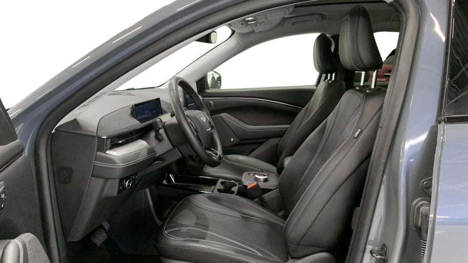Ford Mustang Mach-E 70 Standard Range 5d