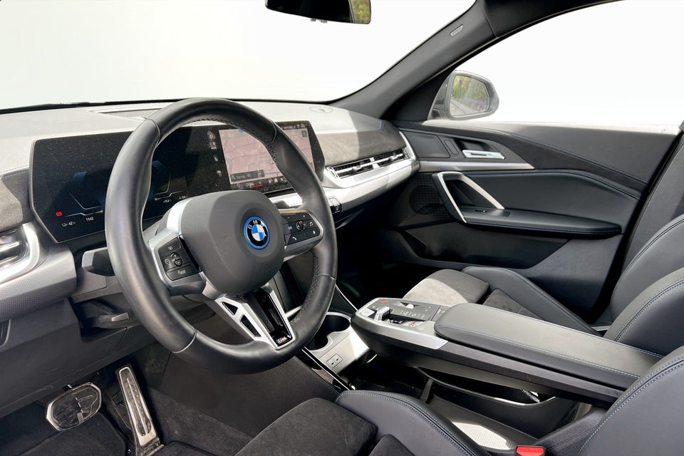 BMW iX2 eDrive20 M-Sport Premium 5d