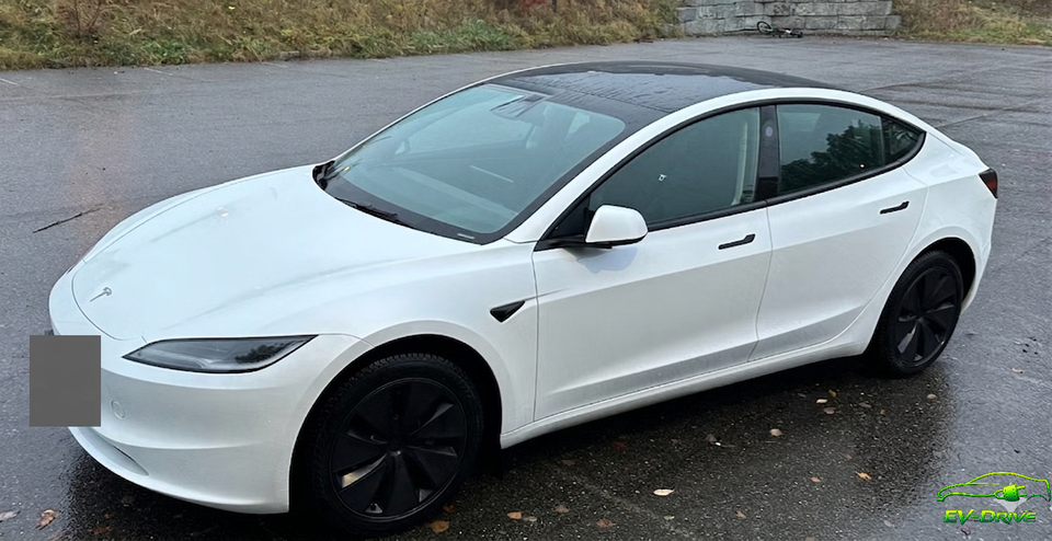 Tesla Model 3 RWD 4d