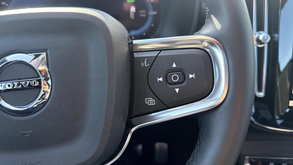 Volvo XC40 P8 ReCharge Twin Pro 5d