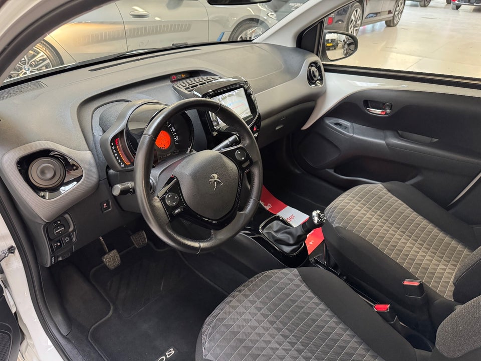 Peugeot 108 1,0 e-VTi 72 Allure+ 5d