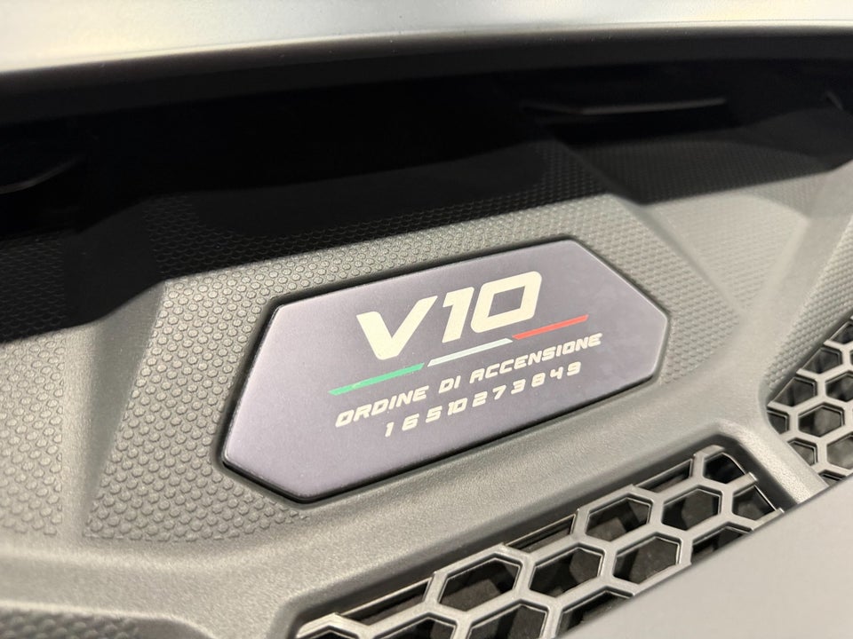 Lamborghini Huracan 5,2 Sterrato 2d