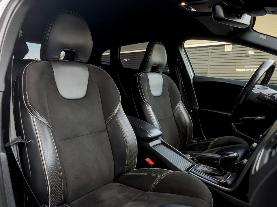Volvo V40 2,0 T4 190 R-Design 5d