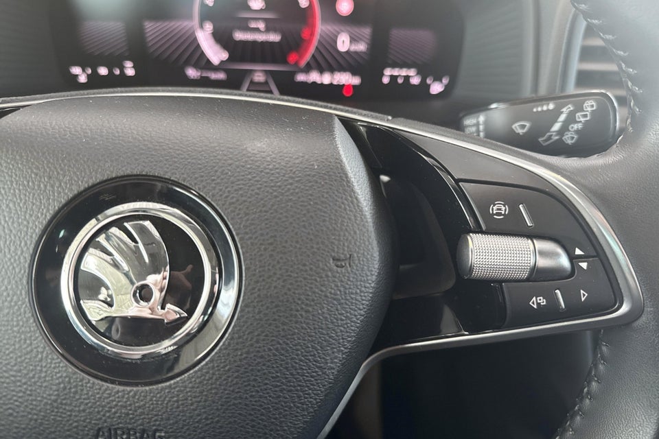 Skoda Karoq 1,0 TSi 115 Selection 5d