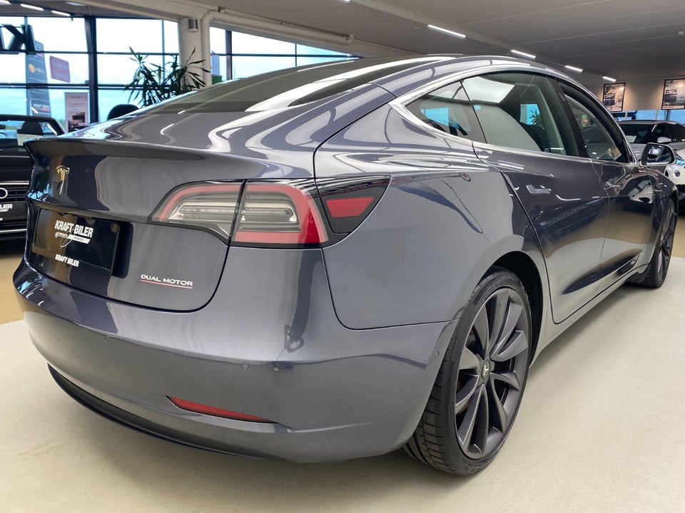 Tesla Model 3 Performance AWD 4d