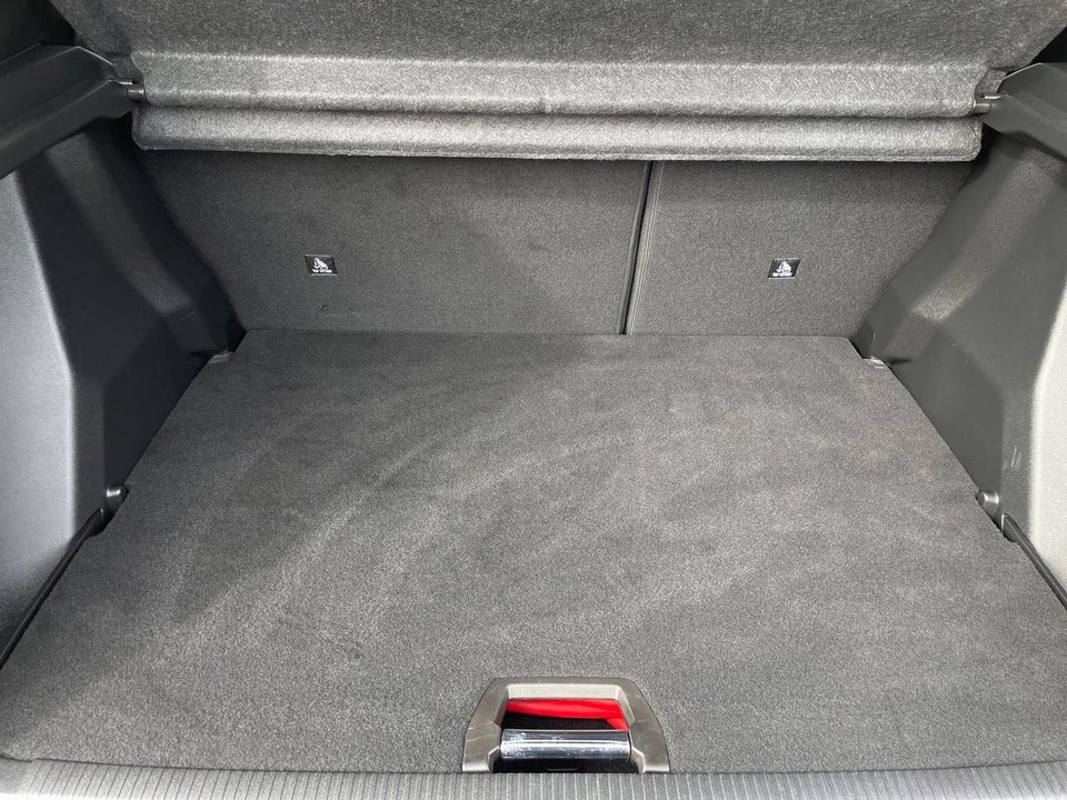 Peugeot e-2008 50 Allure 5d