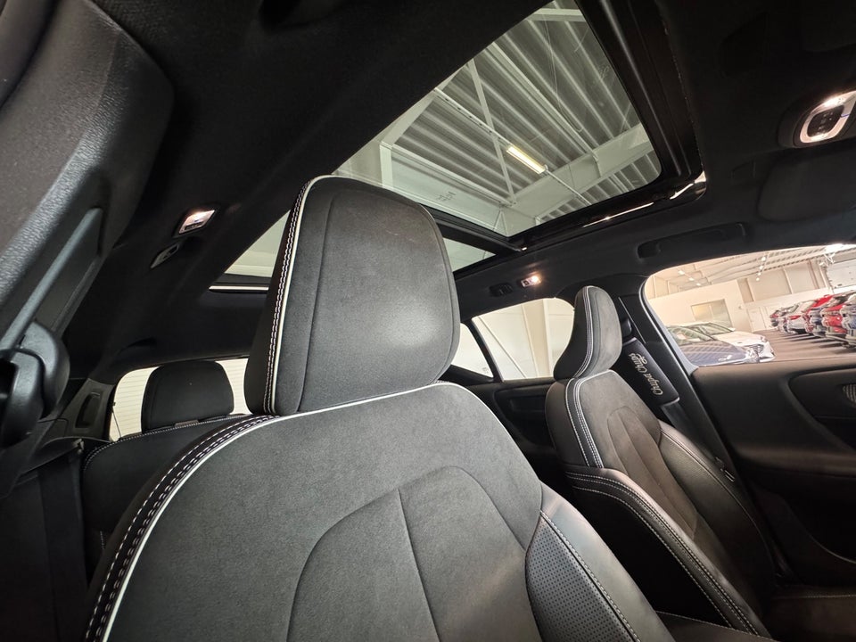 Volvo XC40 2,0 D4 190 R-Design aut. AWD 5d