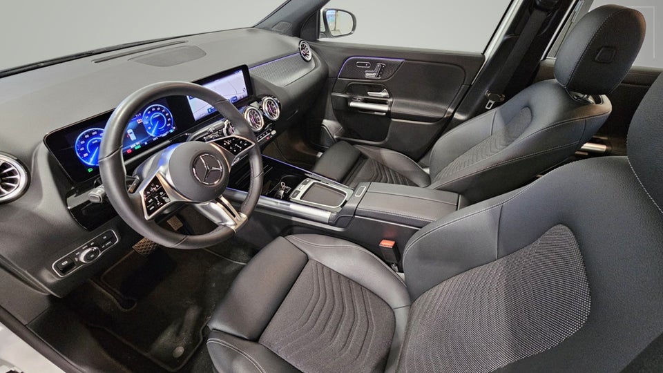 Mercedes EQA250 Progressive 5d