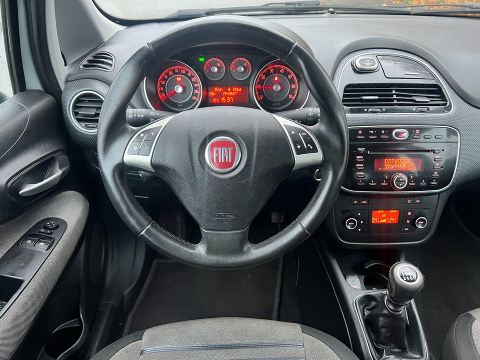 Fiat Punto Evo 1,4 M-Air 105 Dynamic 5d