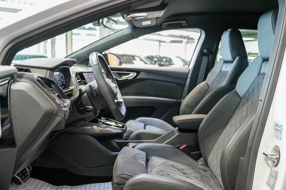 Audi Q4 e-tron 45 S-line 5d