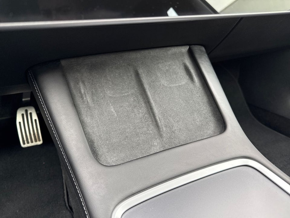 Tesla Model 3 RWD 4d